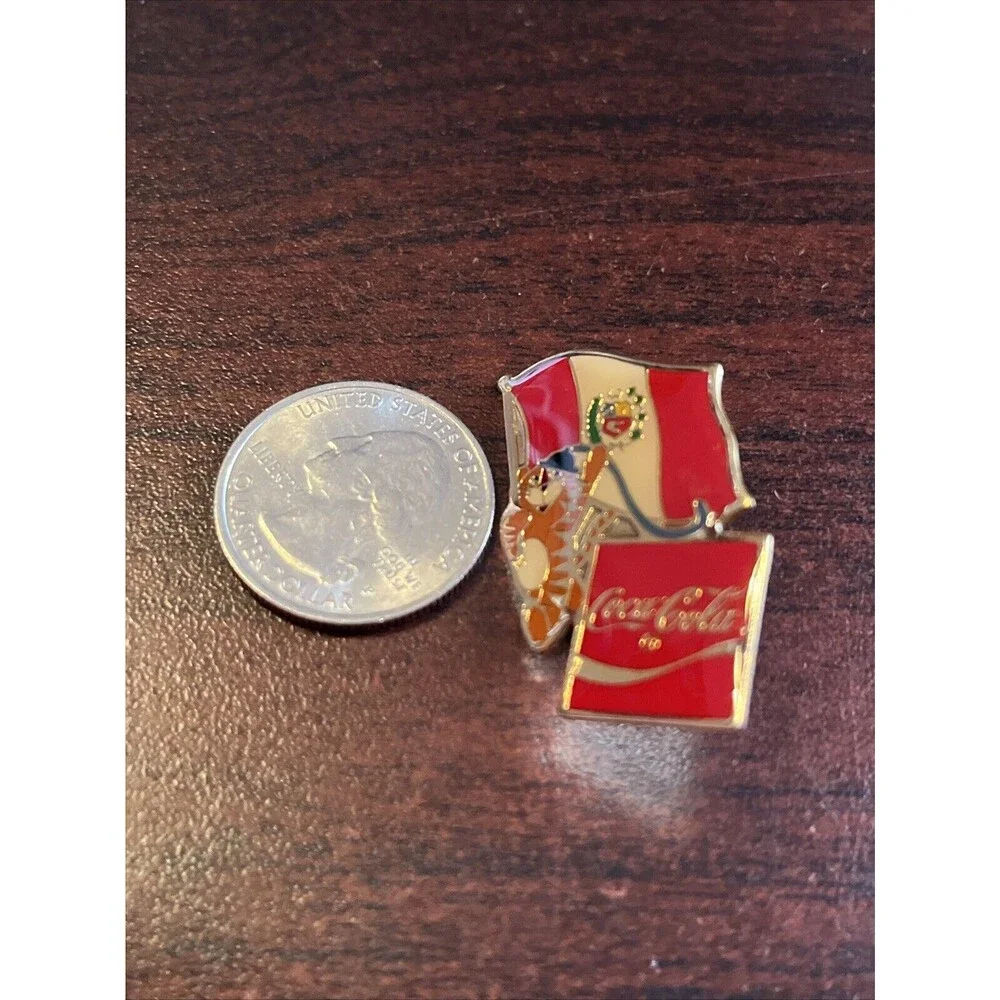 Vintage 1988 Seoul Olympics Coca Cola‎ Hodori Tiger Peru Flag Lapel Pin